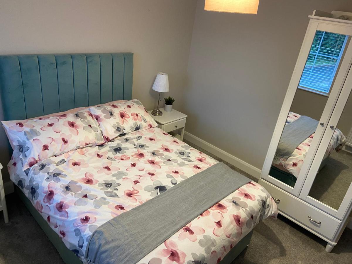 Beautiful Private Room And Bathroom Ballycastle Exterior photo